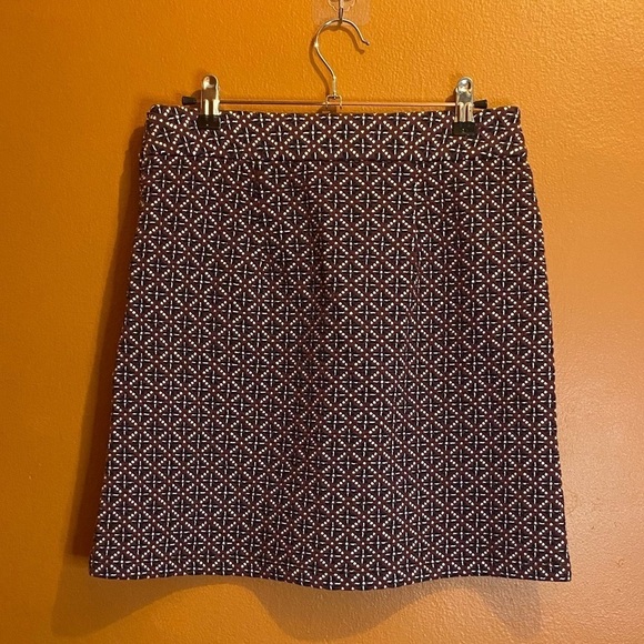 W&W ONCE LOFT Petite Geo Shift Skirt - Picture 5 of 6